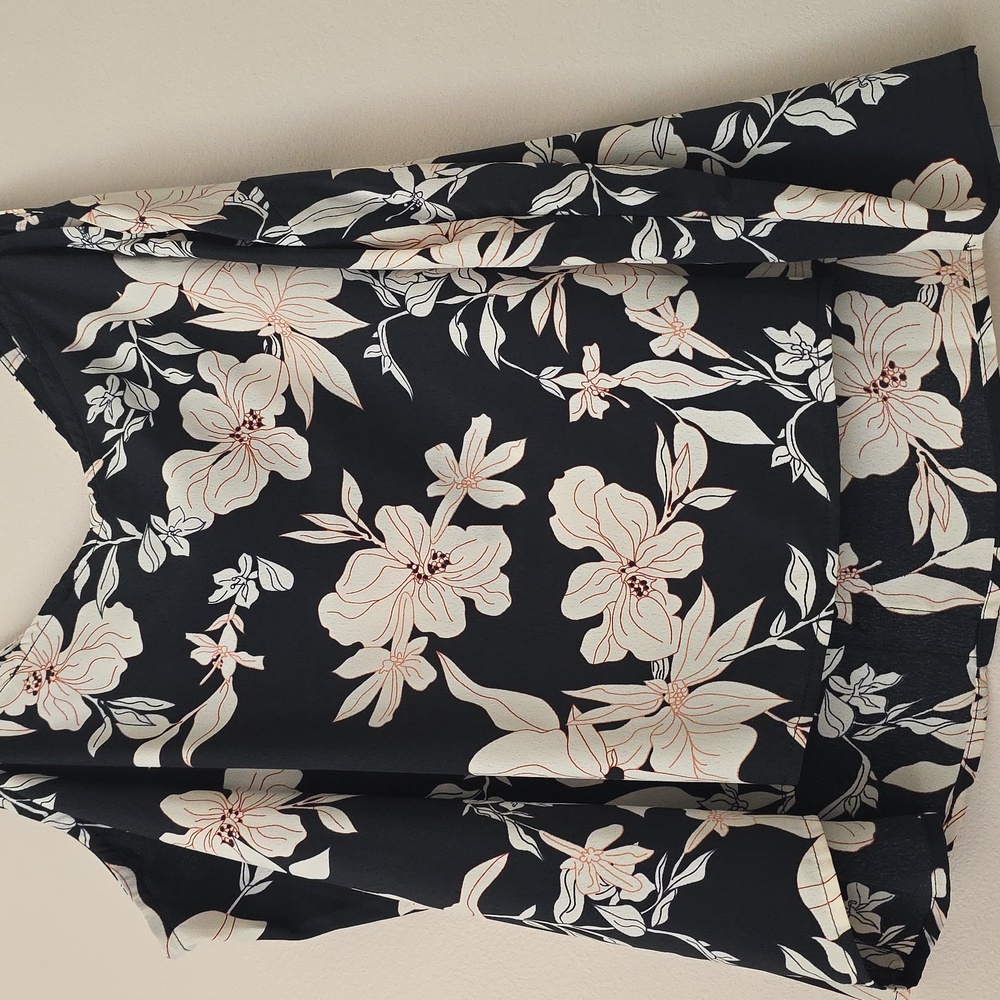 Sanctuary Black and Cream Floral Camisole - Picture 7 of 7